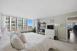 3550 N Lake Shore Dr, Chicago, IL 60657 - Photo 24