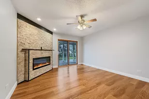 1180 Hialeah Ln, Hanover Park, IL 60133 - Photo 6