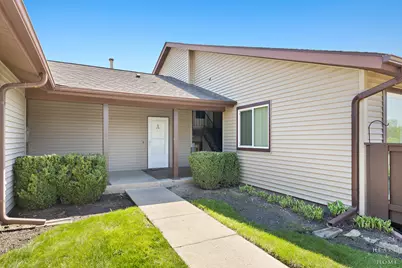 603 Waters Edge Drive #D, McHenry, IL 60050 - Photo 2