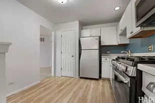 2404 Mallow Ct, Schaumburg, IL 60194 - Photo 12