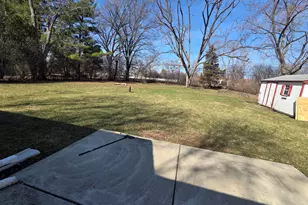 410 Aster Ln, Hoffman Estates, IL 60169 - Photo 10