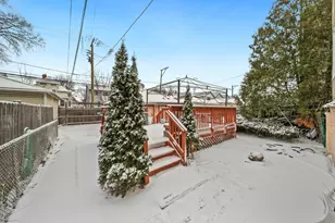 3936 W Cornelia Ave, Chicago, IL 60618 - Photo 34