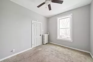 3936 W Cornelia Ave, Chicago, IL 60618 - Photo 24