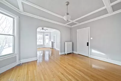 3936 W Cornelia Avenue, Chicago, IL 60618 - Photo 8