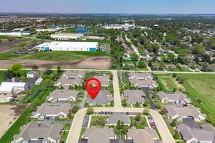 2105 Waterbury Ln W, Sycamore, IL 60178 - Photo 44