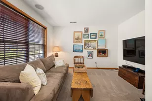 2105 Waterbury Ln W, Sycamore, IL 60178 - Photo 18