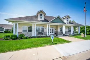 2105 Waterbury Ln W, Sycamore, IL 60178 - Photo 34