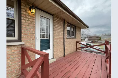 8233 S 76th Avenue, Bridgeview, IL 60455 - Photo 6