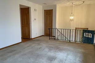 8233 S 76th Ave, Bridgeview, IL 60455 - Photo 12