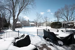 2407 Valley Dr, Lindenhurst, IL 60046 - Photo 24