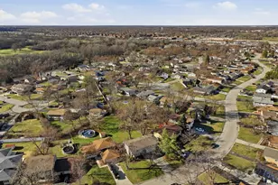 16240 Debra Dr, Oak Forest, IL 60452 - Photo 4