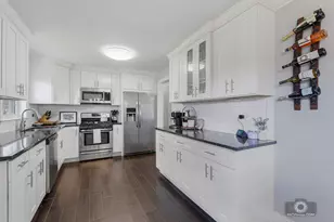 16240 Debra Dr, Oak Forest, IL 60452 - Photo 10