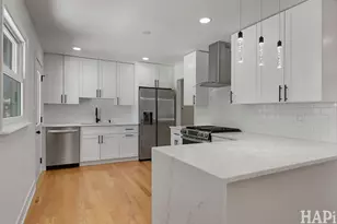 496 Raupp Blvd, Buffalo Grove, IL 60089 - Photo 10