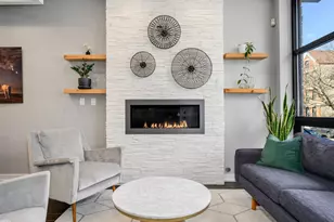 2335 W Lyndale St, Chicago, IL 60647 - Photo 4