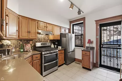 724 W Grace Street #1, Chicago, IL 60613 - Photo 14