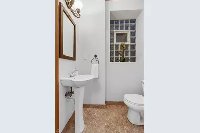 724 W Grace Street #1, Chicago, IL 60613 - Photo 8