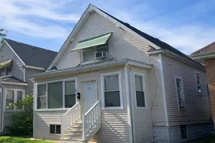 2046 N Narragansett Ave, Chicago, IL 60639 - Photo 2