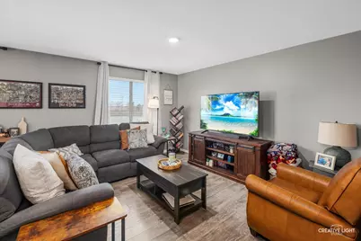 8637 Foxborough Way, Joliet, IL 60431 - Photo 4