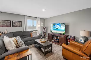 8637 Foxborough Way, Joliet, IL 60431 - Photo 4