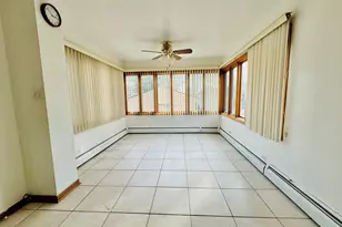 4211 W 63rd St, Chicago, IL 60632 - Photo 8