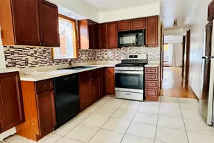 4211 W 63rd St, Chicago, IL 60632 - Photo 6