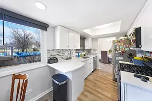 565 Edgebrook Ct, Carol Stream, IL 60188 - Photo 10