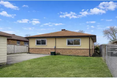 1377 Greenbay Avenue, Calumet City, IL 60409 - Photo 14
