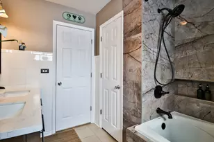 1920 N Washington St, Wheaton, IL 60187 - Photo 16