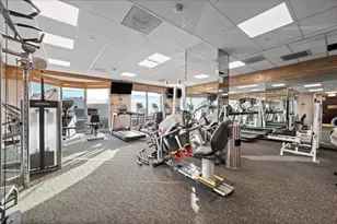 195 N Harbor Dr, Chicago, IL 60601 - Photo 26