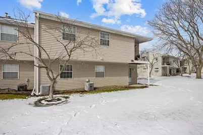 527 E Shag Bark Lane #A, Streamwood, IL 60107 - Photo 14