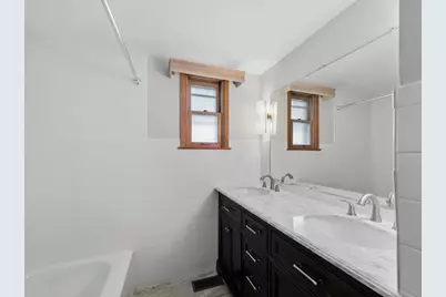 1000 Lancaster Court, Hoffman Estates, IL 60169 - Photo 16