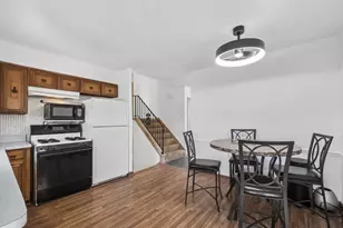 1000 Lancaster Ct, Hoffman Estates, IL 60169 - Photo 12