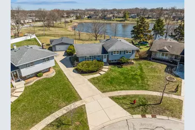 1000 Lancaster Court, Hoffman Estates, IL 60169 - Photo 4