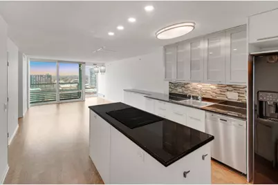 800 Elgin Road #1402, Evanston, IL 60201 - Photo 4