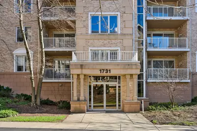 1731 Pavilion Way Way #405, Park Ridge, IL 60068 - Photo 2