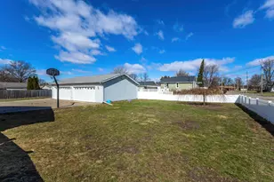 4149 28th Ave, Moline, IL 61265 - Photo 26