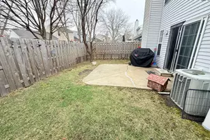 640 Pleasant Pl, Island Lake, IL 60042 - Photo 20