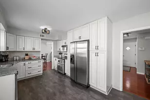 2610 Sunnyside Ave, Westchester, IL 60154 - Photo 4