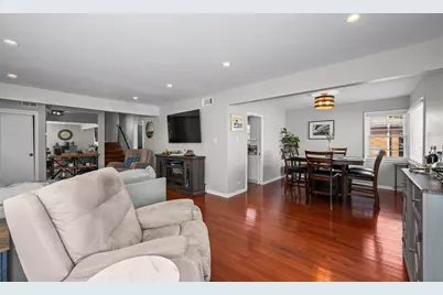 2610 Sunnyside Avenue, Westchester, IL 60154 - Photo 8