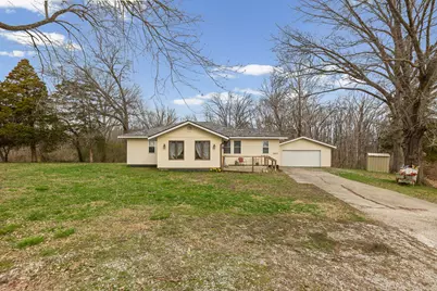 2429 Overbeck Lane, Centralia, IL 62801 - Photo 1