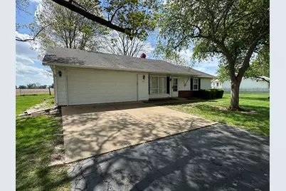 100 Hazelwood Drive, Wyanet, IL 61379 - Photo 2