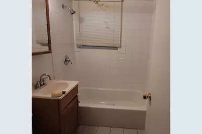 11720 S Wentworth Avenue, Chicago, IL 60628 - Photo 10