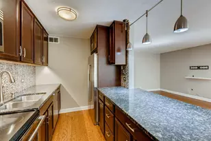 1339 N Dearborn St, Chicago, IL 60610 - Photo 10