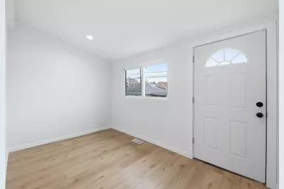 3825 W 59th Place, Chicago, IL 60629 - Photo 18