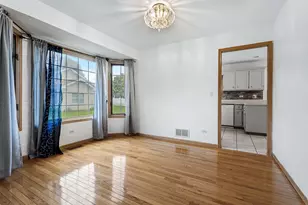 611 Flambeau Ct, Romeoville, IL 60446 - Photo 4