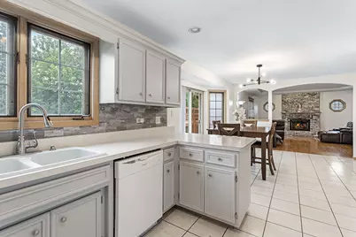 611 Flambeau Court, Romeoville, IL 60446 - Photo 6