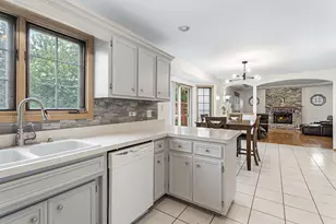 611 Flambeau Ct, Romeoville, IL 60446 - Photo 6