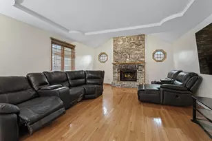 611 Flambeau Ct, Romeoville, IL 60446 - Photo 8