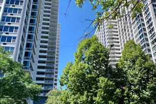 4250 N Marine Dr, Chicago, IL 60613 - Photo 1