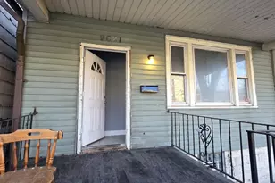 9021 S Exchange Ave, Chicago, IL 60617 - Photo 2